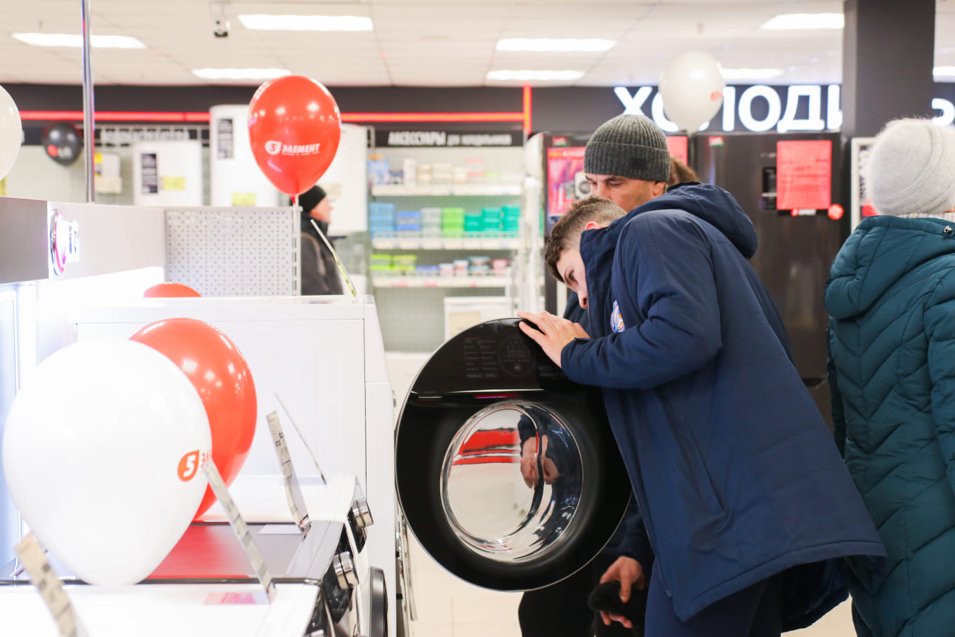 Обновленный магазин "5 элемент" в г. Витебск ул. Ленина, 26А (БЦ «Марко-Сити»)