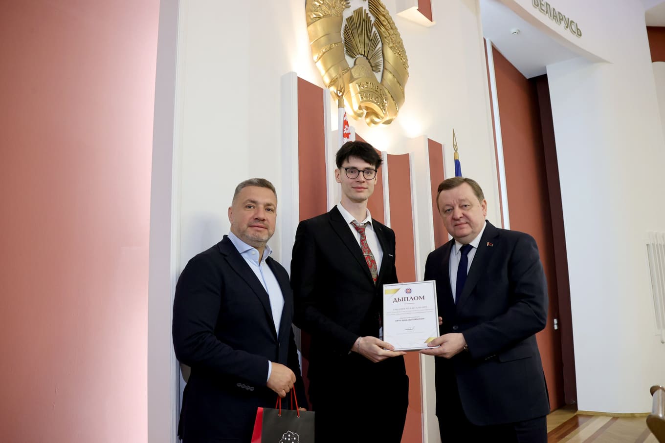 Хочу быть дипломатом