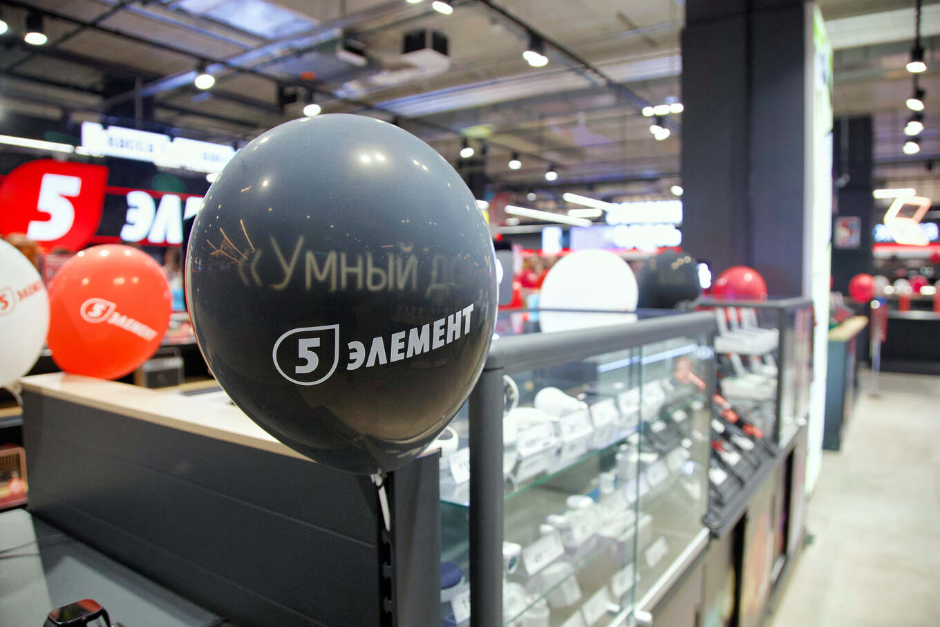 «5 элемент» в ТРЦ Prizma