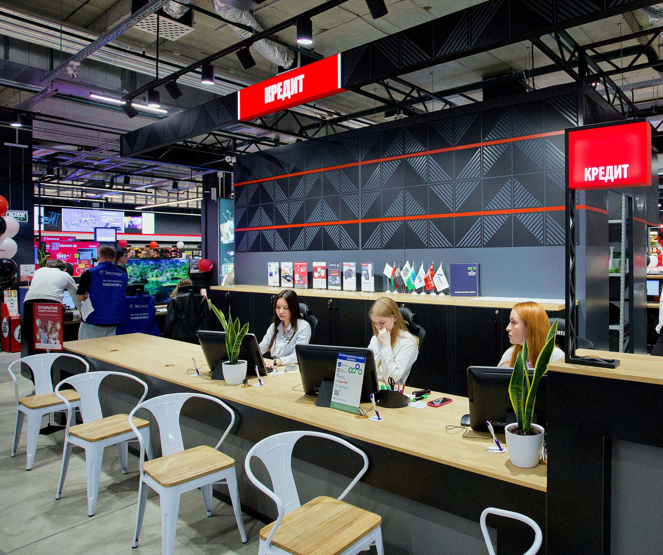 «5 элемент» в ТРЦ Prizma