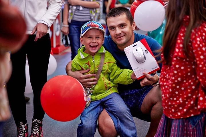 Покапатели с подарками =)