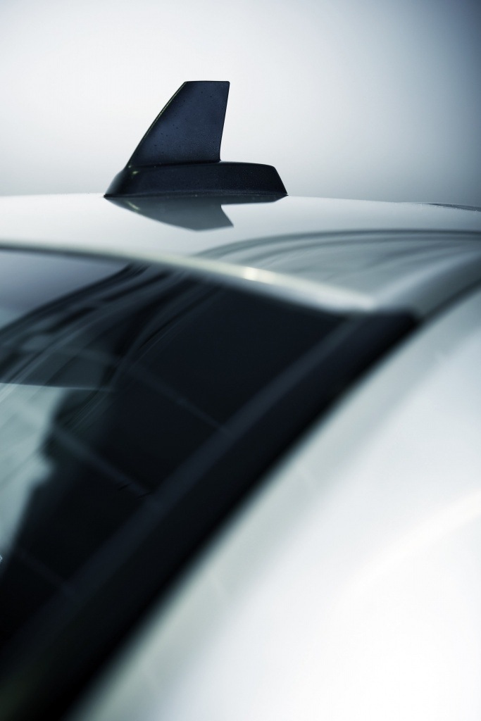 Автомобильная антенна Автомобильная антенна