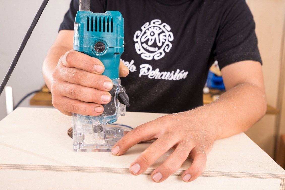 Кромочный фрезер