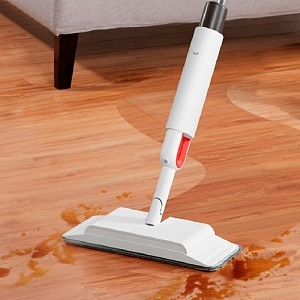 Насос пульверизатора за 0.1 секунды распыляет микрочастицы воды