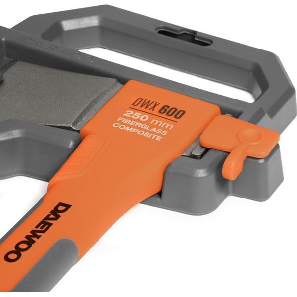 Топор Daewoo Power DWX 600