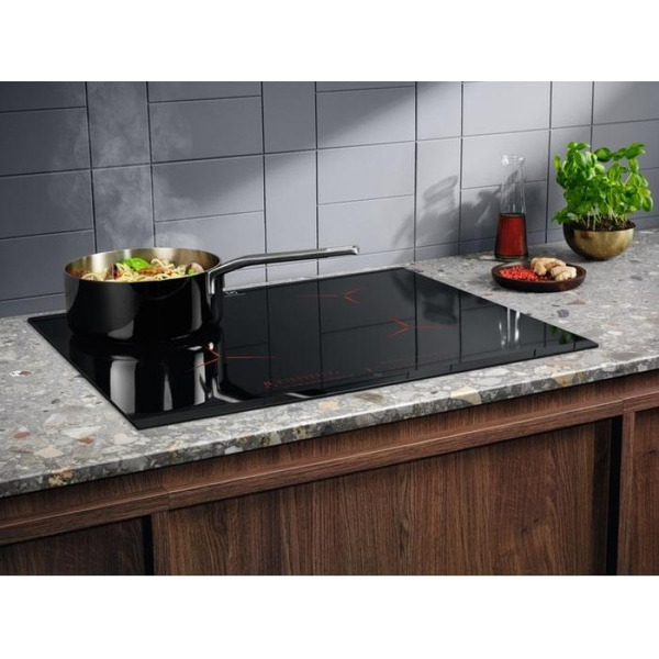 Варочная панель Electrolux EIP6446