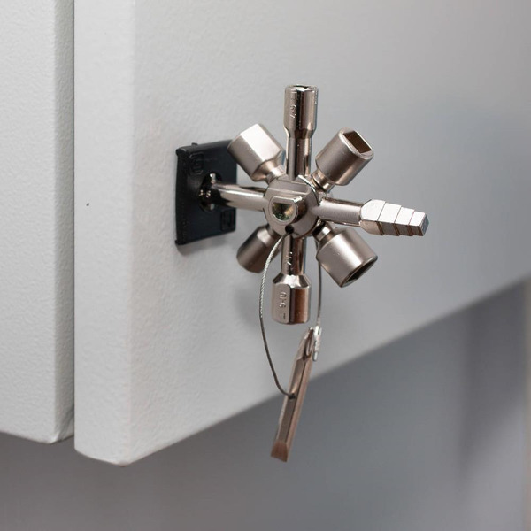 Ключ для электрошкафов КВТ МАСТЕР КЭШ-10 78069