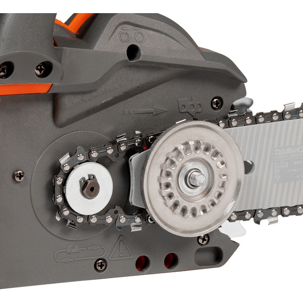 Аккумуляторная пила Daewoo Power DACS 1642Li Set