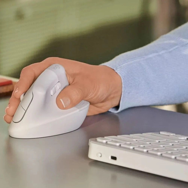 Вертикальная мышь Logitech Lift 910-006486 (белый)