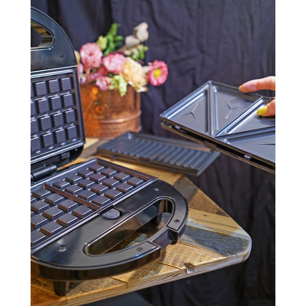 Сэндвичница StarWind SSM2301