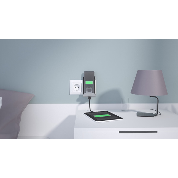 Беспроводное зарядное устройство Legrand Etika 672437