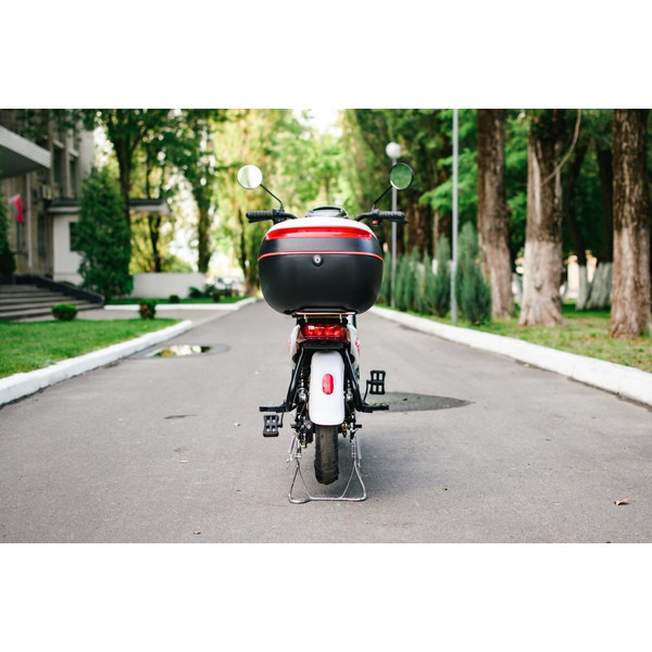 Электроскутер AVM Delta (белый)