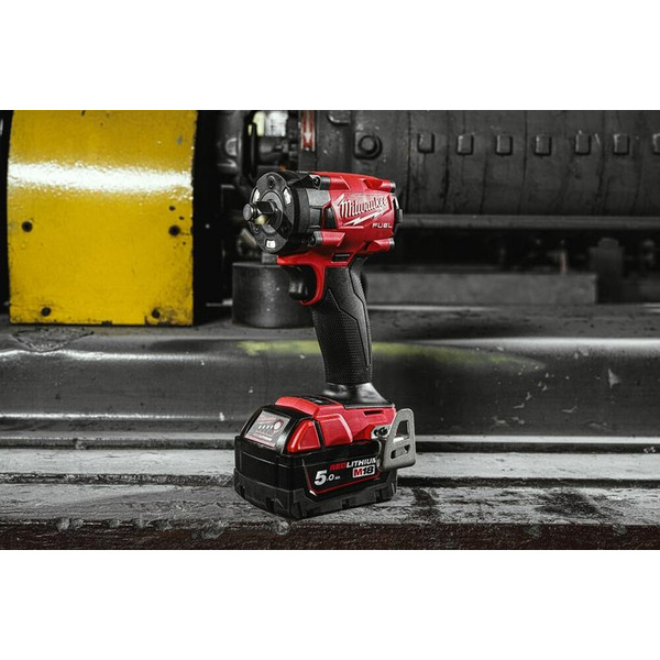 Гайковерт Milwaukee M18 FUEL M18FIW2F12-0 4933498058 (без АКБ)
