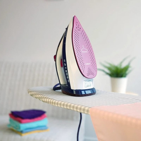 Утюг Scarlett SC-SI30K45