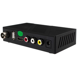 Ресивер DVB-T2 Starwind CT-140 (черный)
