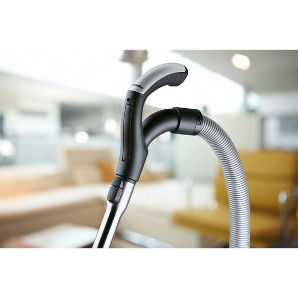 Пылесос Miele Complete C3 HEPA SGFA3 (желтый карри)