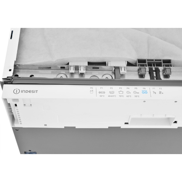 Встраиваемая посудомоечная машина Indesit DI 5C65 AED