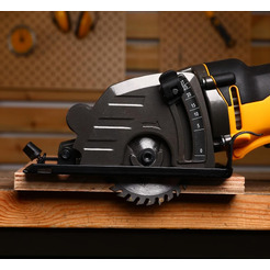 Циркулярная пила Deko DKCS1000 (063-4201)