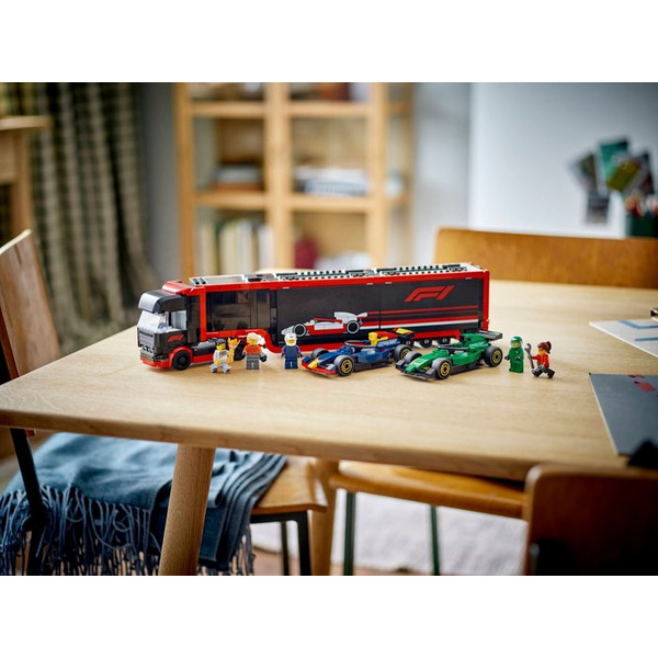 Конструктор LEGO City 60445 Грузовик F1 с болидами RB20 и AMR24 F1