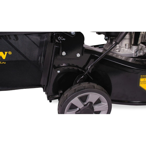 Газонокосилка бензиновая Champion LM5645