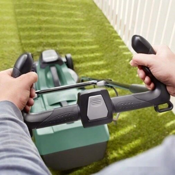 Газонокосилка Bosch CityMower 18 06008B9A00