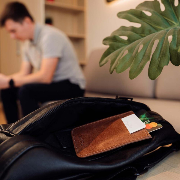 Беспроводная метка-трекер Chipolo Card (белый)