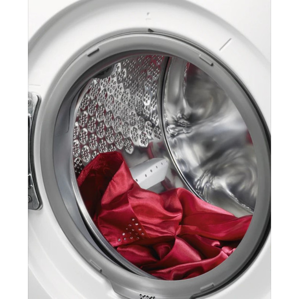 Стиральная машина AEG L7FEC48SR