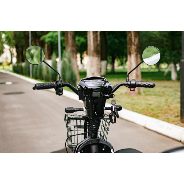 Электроскутер AVM Delta (белый)