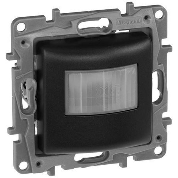 Выключатель Legrand Etika 672617