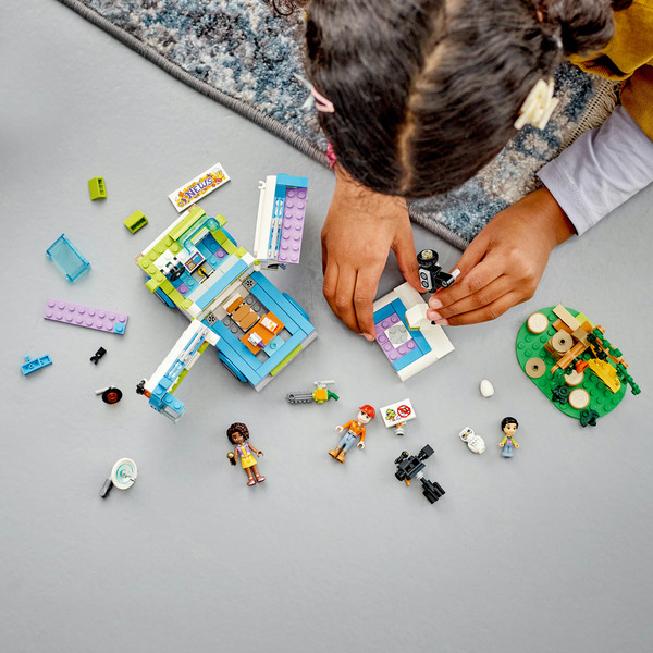 Конструктор LEGO Friends Фургон отдела новостей 41749