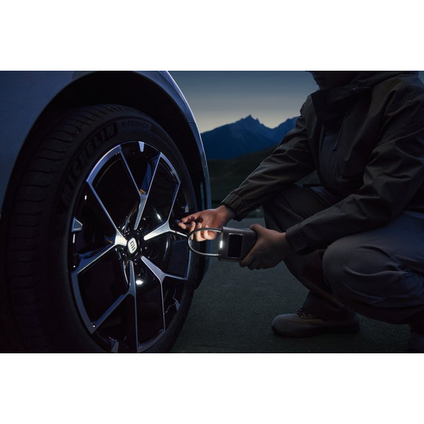 Автомобильный компрессор Xiaomi Portable Electric Air Compressor 2 Pro BHR9099GL (MJCQB07PQW)