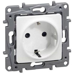 Розетка Legrand Etika 672222