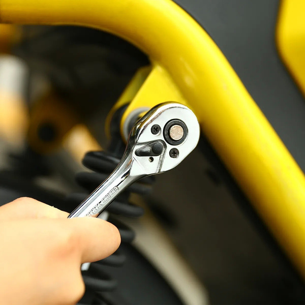 Универсальный набор инструментов Deko TZ29 (065-0325)