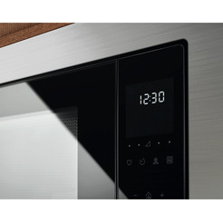 Микроволновая печь Electrolux EMS4253TBX