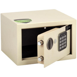 Сейф мебельный Cactus CS-SF-E18L