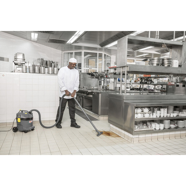 Пылесос сухой и влажной уборки KARCHER NT 22/1 Ap Te (1.378-610.0)