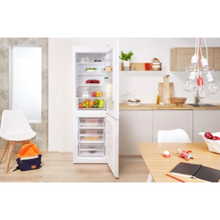 Холодильник INDESIT DS 4160 W