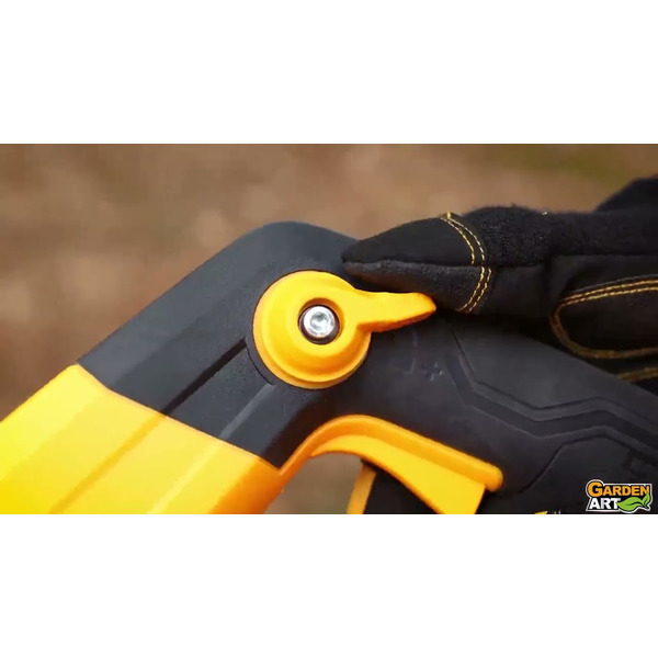 Промышленный пылесос INGCO VC14122