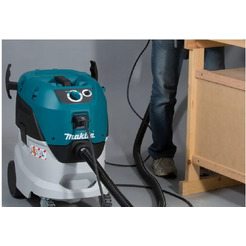 Пылесос Makita VC4210L