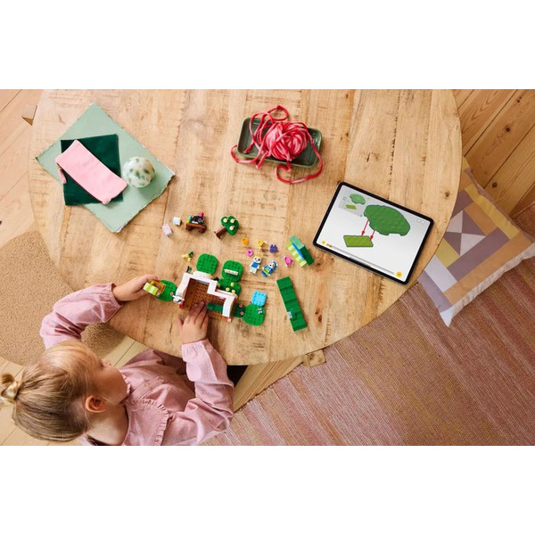 Конструктор Lego Animal Crossing Магазин одежды сестер Эбл 77055