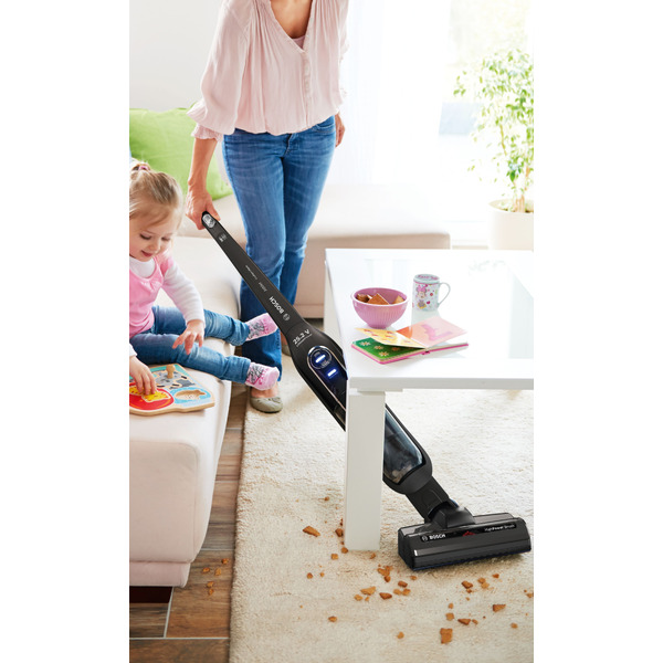 Пылесос вертикальный Bosch BBH6P25