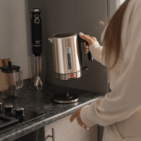 Электрочайник Aresa AR-3466