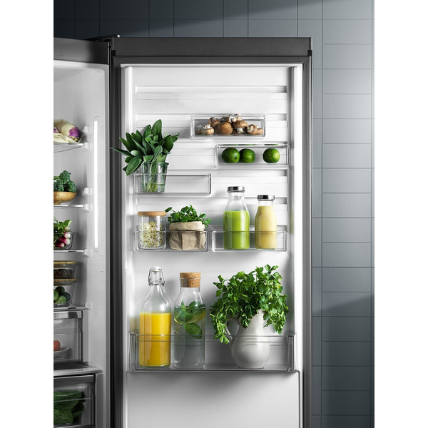 Холодильник Electrolux TwinTech 600 E6MNCE19S