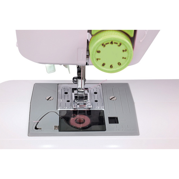 Швейная машина Leader Majestic 250E