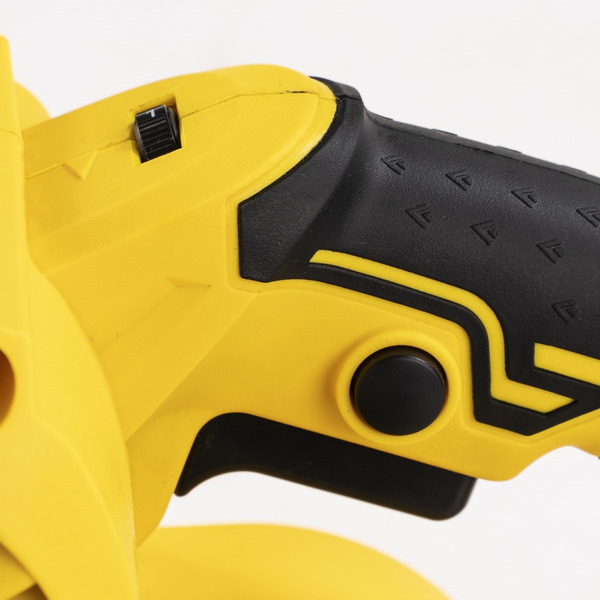 Ленточная шлифмашина Kolner KBS 533x76VM