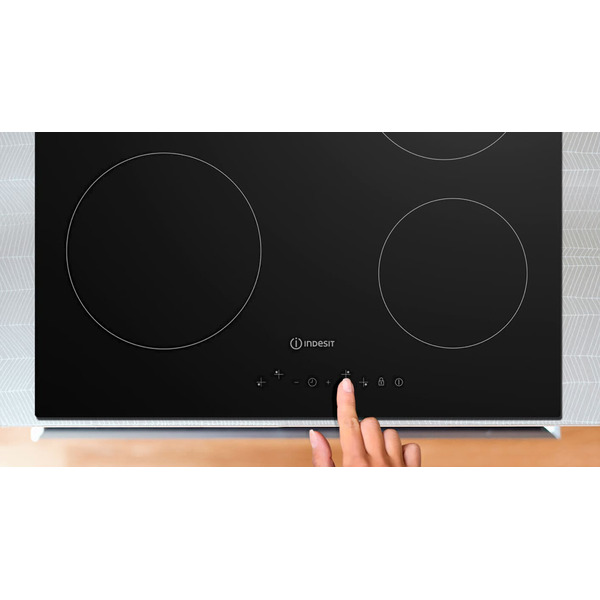 Электрическая варочная панель INDESIT IRT 160