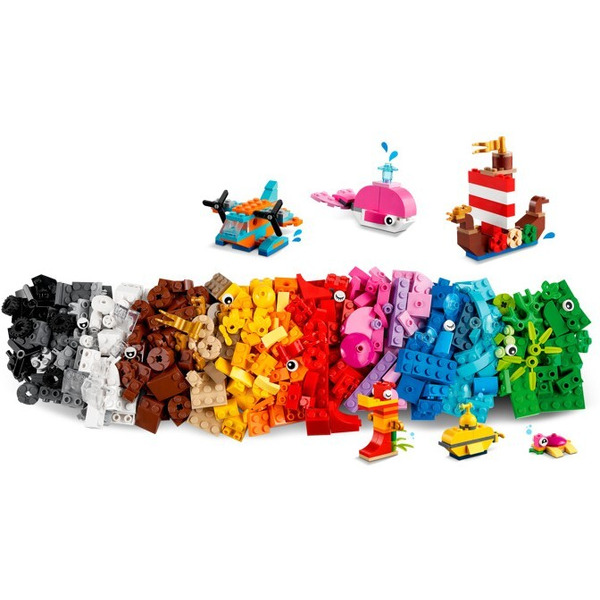 Конструктор LEGO Classic Творческое веселье в океане 11018