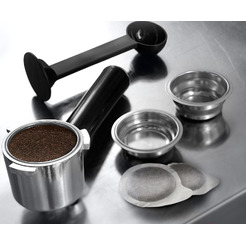 Кофеварка DeLonghi EC685.R