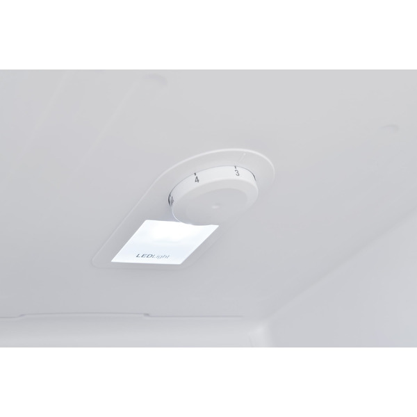 Встраиваемый холодильник Indesit IBH 20