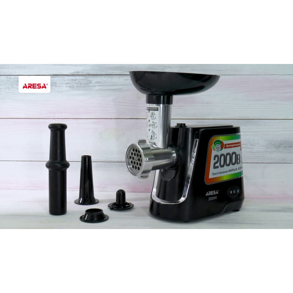 Мясорубка Aresa AR-2104